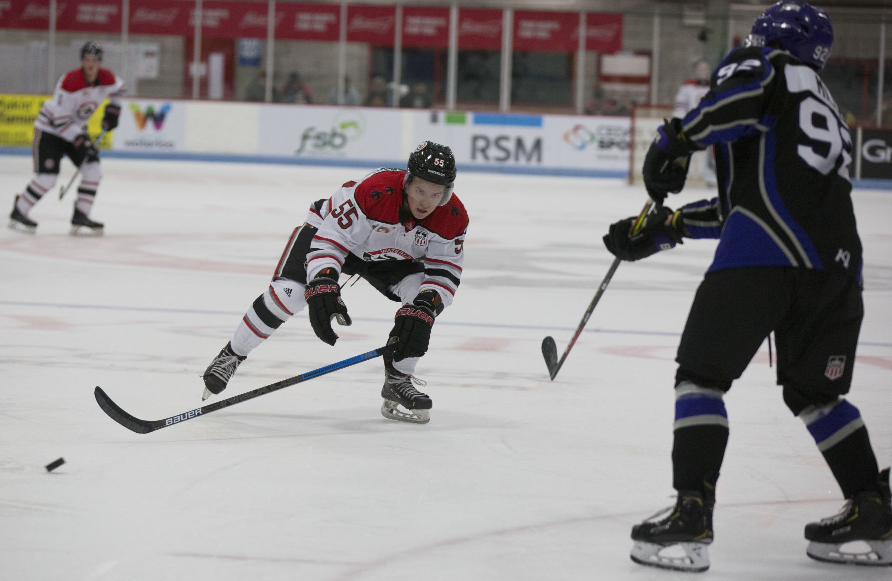 101219kw-blackhawk-hockey-01